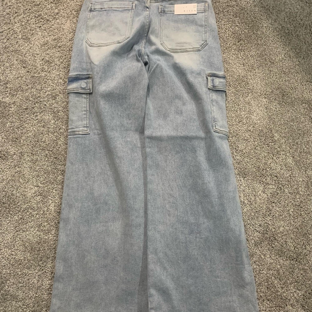 Women's Risen Cargo wide keg jeans - Picture 3 of 3